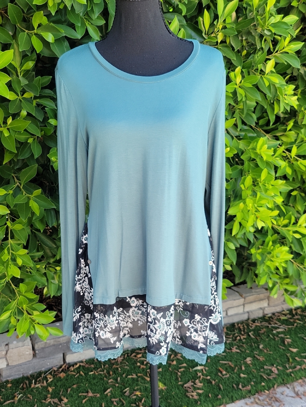 Teal Long-Sleeve Lace Embroidered Hem Women's Tunic Top M
